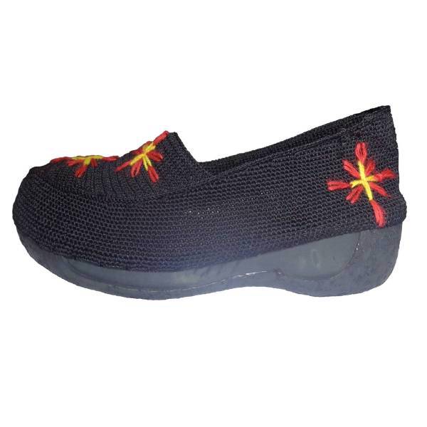 گیوه گلدوزی کد 01