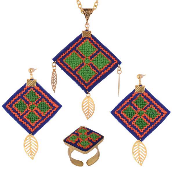 نیم ست سوزن دوزی گالری آرژه طرح گل بنتاس مدل 00-02، Arzhe 02-00 Bentas Flower Needlework Half Set