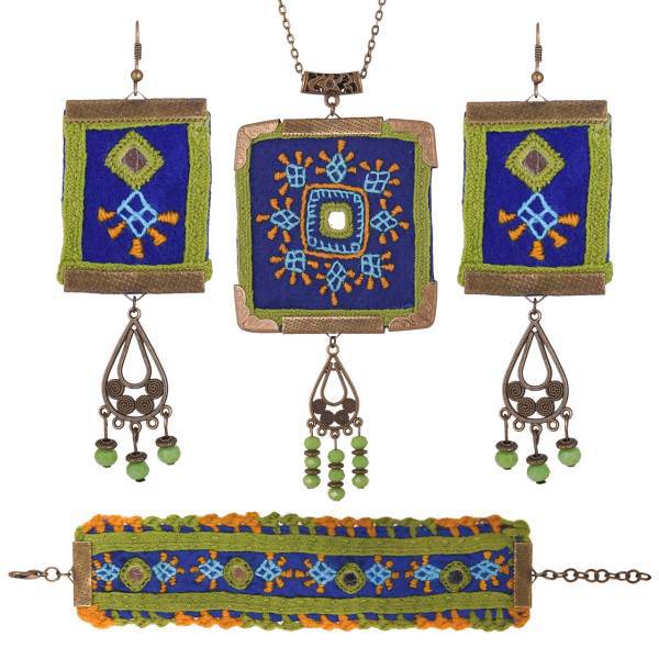 نیم ست سوزن دوزی گالری آرژه طرح چورگ مدل 00-06، Arzhe 06-00 Choorak Needlework Set
