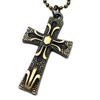 گردنبند کیوسک گالری طرح صلیب کار شده مدل M32